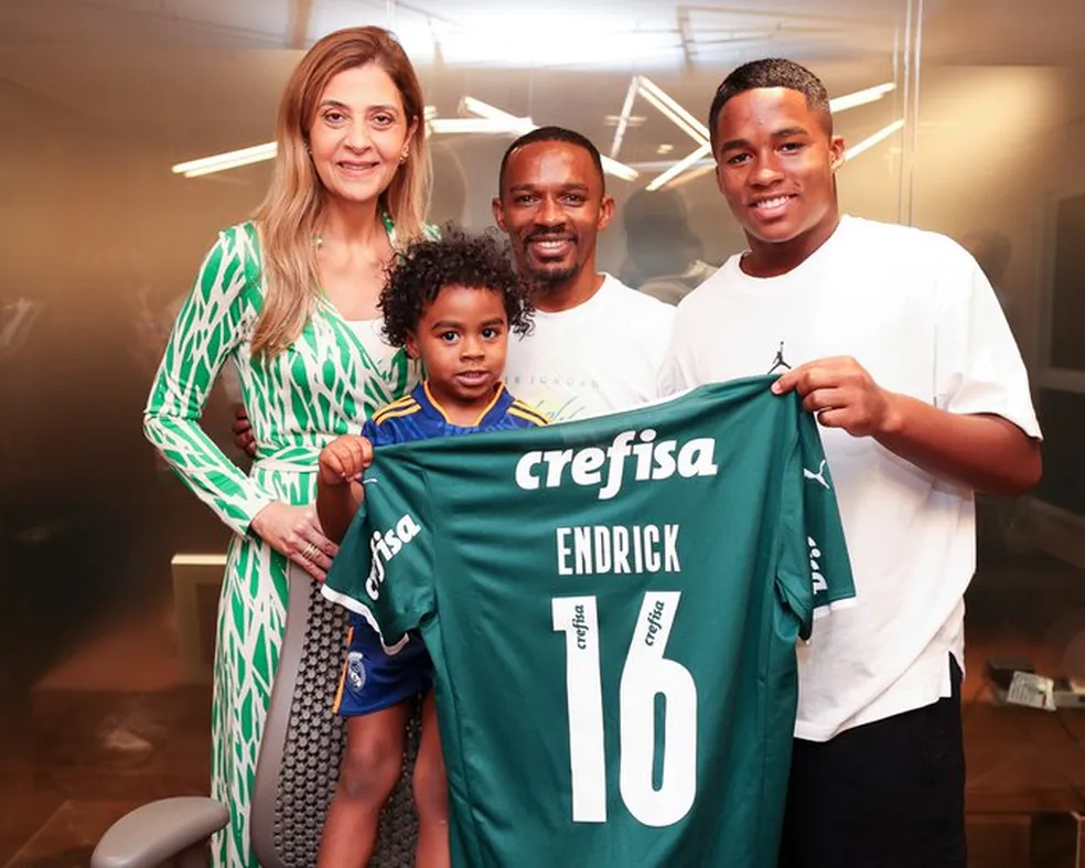 Endrick é o jogador mais jovem a conquistar um título de campeão brasileiro