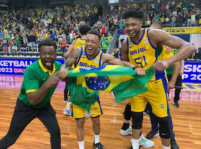 Brasil vence os EUA nas Eliminatórias da Copa do Mundo de basquete, basquete