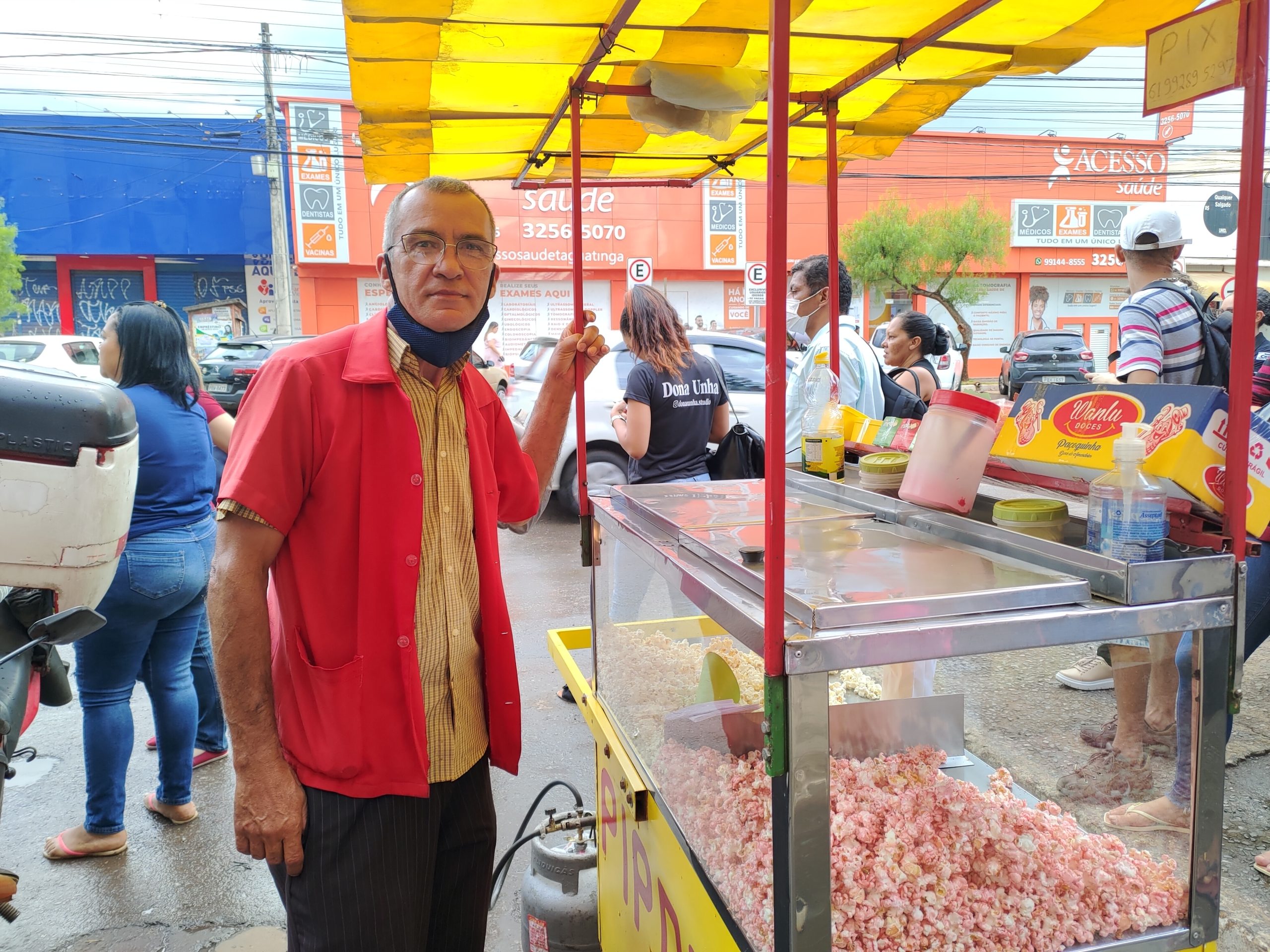 Por necessidade idosos mergulham no trabalho informal no DF Agência