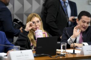 Crônica: reels, responsabilidades e frivolidades no depoimento de Virgínia Fonseca
