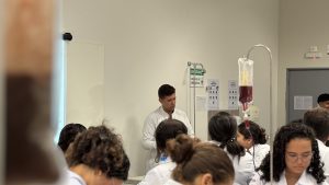 Doação de sangue: estoque do Hemocentro está em estado crítico; biomédico explica o que é preciso para ser doador
